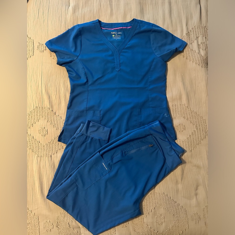Healing have scrub set